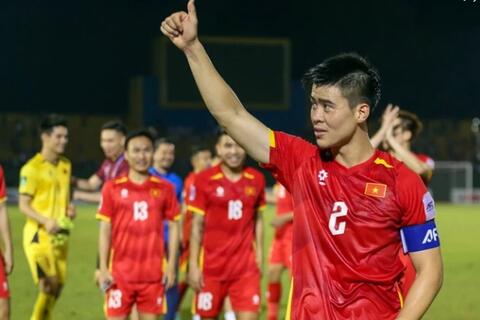 Duy Mạnh quyết thắng Malaysia