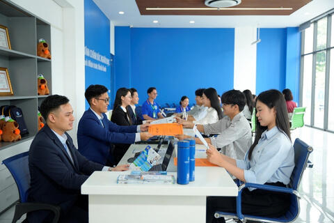 Trường Đại học Văn Hiến tiếp sức thí sinh vào đại học