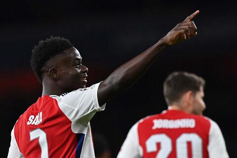 Arsenal đã mở cửa sân Emirates để chào đón Noni Madueke
