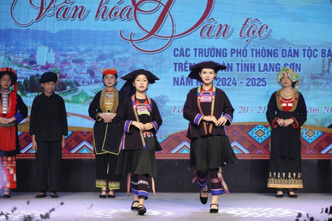 Giáo dục văn hóa truyền thống cho học sinh người dân tộc thiểu số