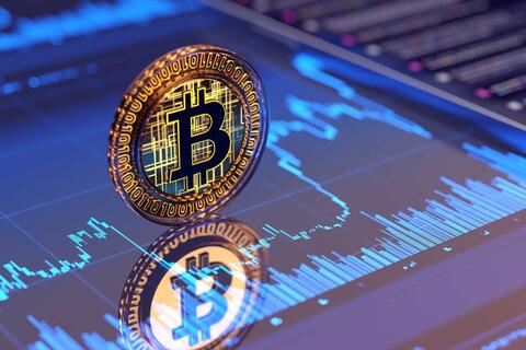 So với Bitcoin, chứng khoán Việt đang hút dòng tiền nhờ pháp lý ổn định