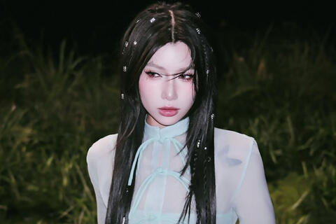 3 em xinh say hi đang đe dọa vị trí dàn ca sĩ kỳ cựu Bích Phương, Bảo Anh