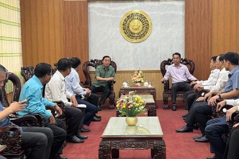 Số hóa và bố trí cán bộ khoa học để phục vụ người dân tốt hơn