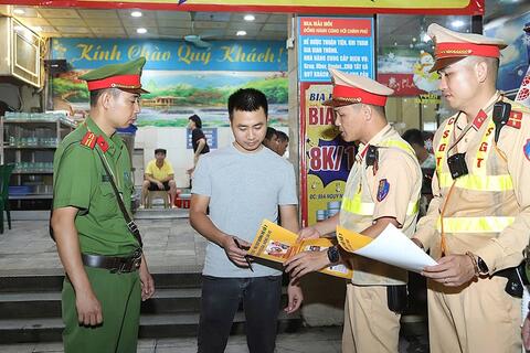 Hà Nội kéo giảm tai nạn giao thông: Ý thức là yếu tố quyết định