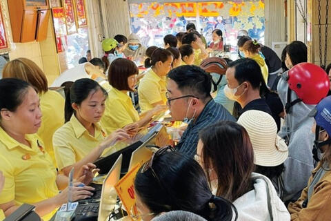 Thành lập sàn giao dịch vàng: Lộ trình cần thận trọng