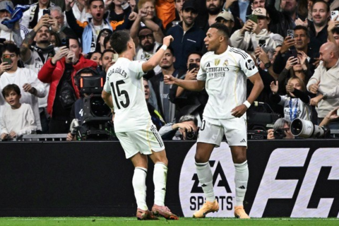 Xô xát sau trận Real Madrid thắng Barcelona
