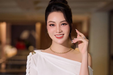 Á hậu Thụy Vân bất ngờ tiết lộ đã sinh con thứ 2