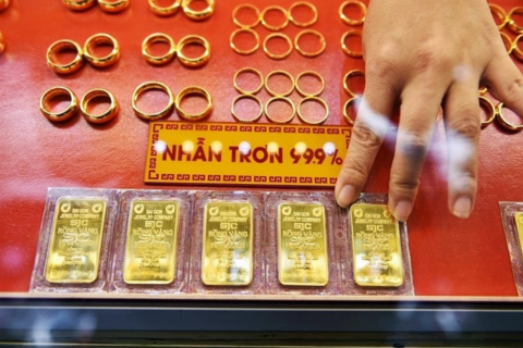 Giá vàng hôm nay 7/11: Đà tăng phục hồi, vàng thế giới qua mốc 4.000 USD