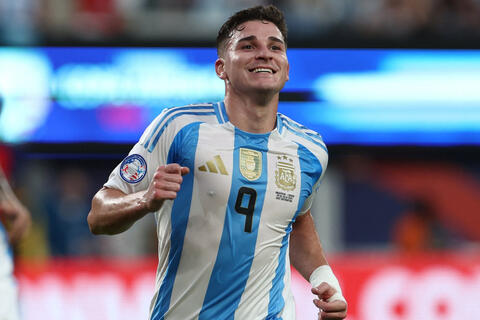 Argentina loại 3 tuyển thủ bởi ‘lý do kỳ lạ’