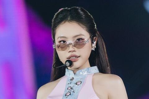 Quyết định quan trọng của Phương Mỹ Chi về số tiền cát-xê vừa nhận