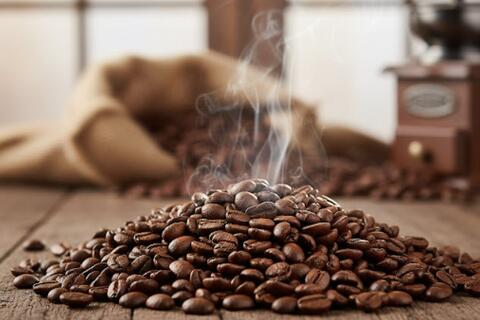 Giá cà phê hôm nay 2/12/2025: Quay đầu giảm trở lại