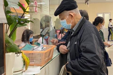 Người từ 70 đến 75 tuổi được hỗ trợ 100% BHYT