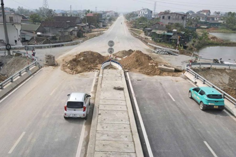 Giải phóng mặt bằng: “Nút thắt” lớn nhất quyết định số phận các dự án hạ tầng