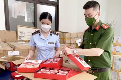 Không khoan nhượng với nạn buôn lậu, hàng giả