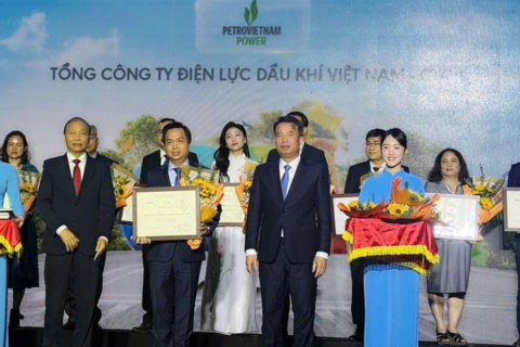 Pv Power Lần Thứ 6 Liên Tiếp Được Vinh Danh Trong Top 100 Doanh Nghiệp Bền Vững Việt Nam