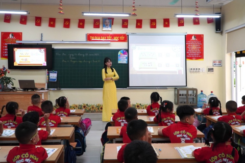 Giáo dục 24h: Điều kiện giáo viên không được dạy thêm; Suất ăn bán trú lèo tèo