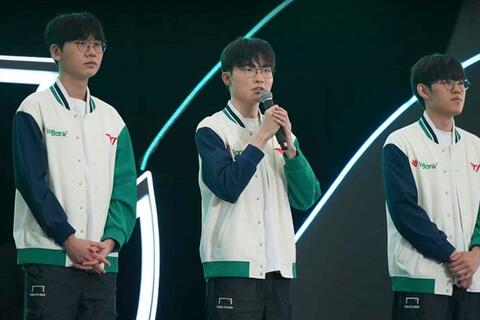 Ngày Faker và những huyền thoại ghi dấu di sản tại VPBank Presents T1 Vietnam