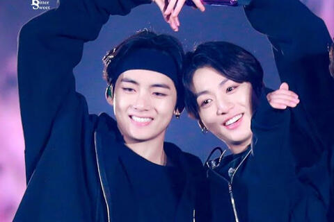 Jungkook, V BTS thống trị lượt tìm kiếm idol K-pop tại Mỹ