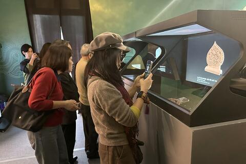 Đổi mới trải nghiệm tại di tích Hà Nội: Cú hích cho phát triển công nghiệp văn hóa