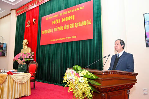 Nóng trong tuần: Bộ GD&ĐT phát huy hiệu quả phối hợp với Bộ Công an, Bộ Quốc phòng