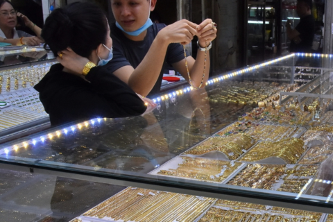 Giá vàng hôm nay 13/1/2026: Từ vàng miếng, vàng nhẫn trong nước và vàng thế giới