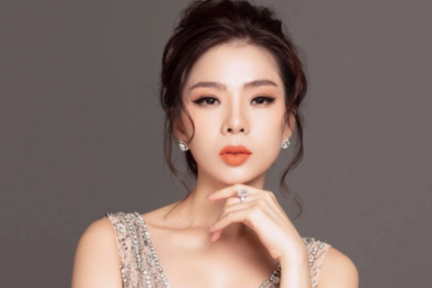 Lệ Quyên văng tục vẫn đắt show