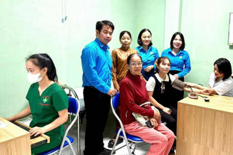 Công đoàn xã Nam Phước, Đà Nẵng khám sức khoẻ miễn phí cho đoàn viên