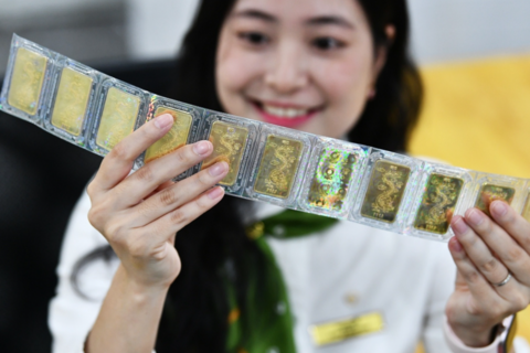 Giá vàng hôm nay 27/1: SJC, BTMC, Doji giữ đà tăng, vàng thế giới neo trên đỉnh