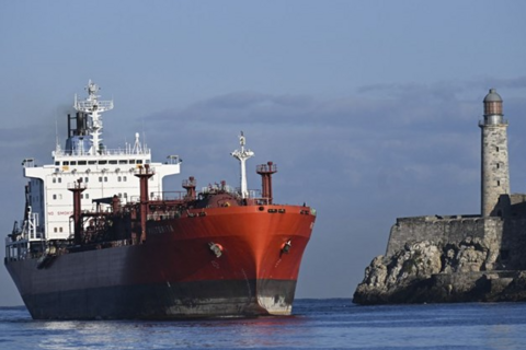 Cuba cạn kiệt xăng dầu khi Mexico bất ngờ dừng cung cấp