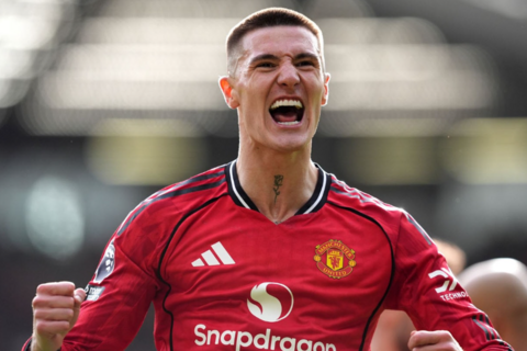 Bảng xếp hạng Ngoại hạng Anh mới nhất: Arsenal gieo sầu cho Chelsea, MU bứt tốc