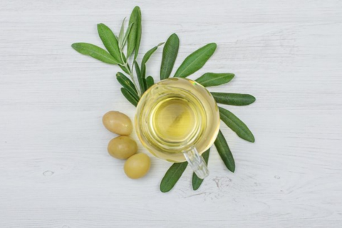 Điều gì xảy ra khi uống một ngụm dầu oliu mỗi ngày