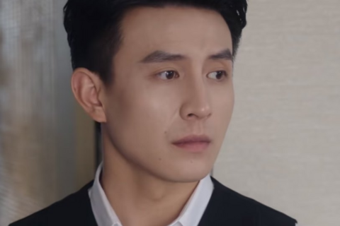 Nam diễn viên “Hoa hồng giữa mùa hạ” gây bão giúp phim ngắn đạt 44 tỉ lượt xem