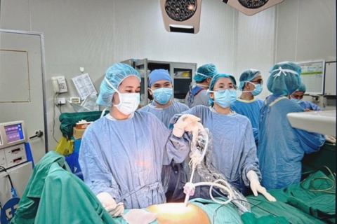 Lương bác sĩ mới ra trường tăng gần 800.000 đồng/tháng