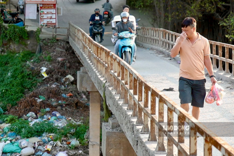 Ám ảnh mùi hôi không thể chịu nổi từ sông Nhuệ, sông Đáy ô nhiễm