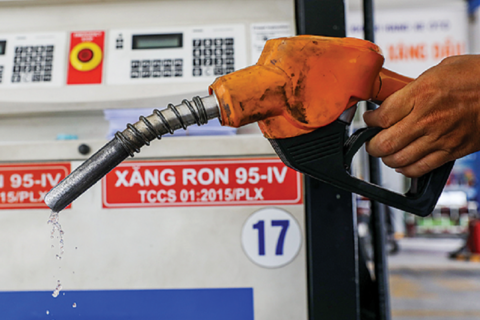 Vì sao các loại dầu lại có giá cao hơn xăng?
