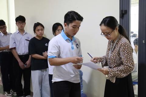 Học sinh giành suất đại học bằng thi đánh giá năng lực chuyên biệt