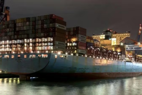 Mỹ bất ngờ dỡ bỏ lệnh trừng phạt đối với hạm đội tàu thương mại của Nga