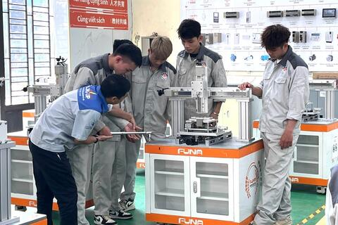 Cơ sở giáo dục nghề nghiệp có thể tuyển sinh nhiều đợt trong năm