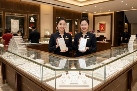 Giá bạc hôm nay 10/4: Giảm bất ngờ dù thế giới tăng mạnh