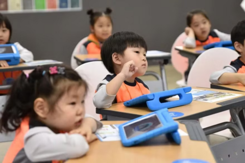 Hàn Quốc nở rộ mẫu giáo tiếng Anh bất chấp chi phí đắt đỏ