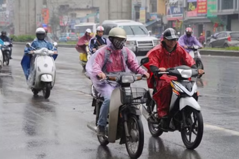 Dự báo thời tiết ngày 22/4: Bắc Bộ mưa gián đoạn, Trung Bộ nắng gay gắt