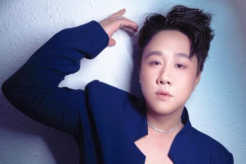 Trung Quân Idol bị thay thế trong nhiều show diễn