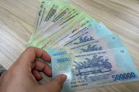 Người dân chờ đợt tăng lương hưu mới