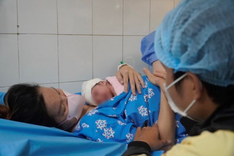 Sinh con được BHYT chi trả tới 100%, nhiều người chưa biết