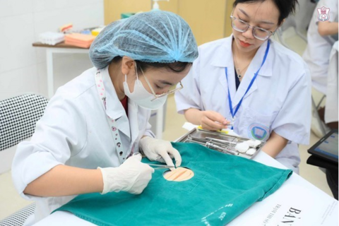 Biến động điểm chuẩn Trường Đại học Y Hà Nội 2 năm qua