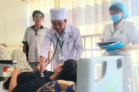 Nỗi lo sốt xuất huyết bủa vây khu trọ tại Cần Thơ