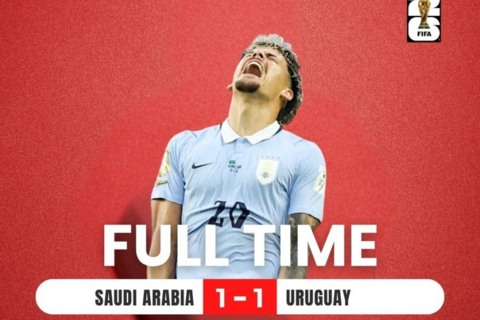 Tuyển Uruguay chia điểm đáng tiếc trước Saudi Arabia