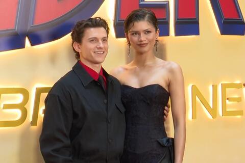 "Người Nhện" Tom Holland nói gì về thông tin đã kết hôn với Zendaya