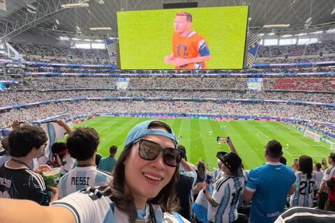 Mỹ Tâm lần đầu xem trực tiếp Messi thi đấu trên sân World Cup 2026