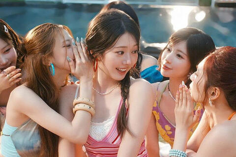 Baby Monster gây ấn tượng với MV mùa hè “I Like It”